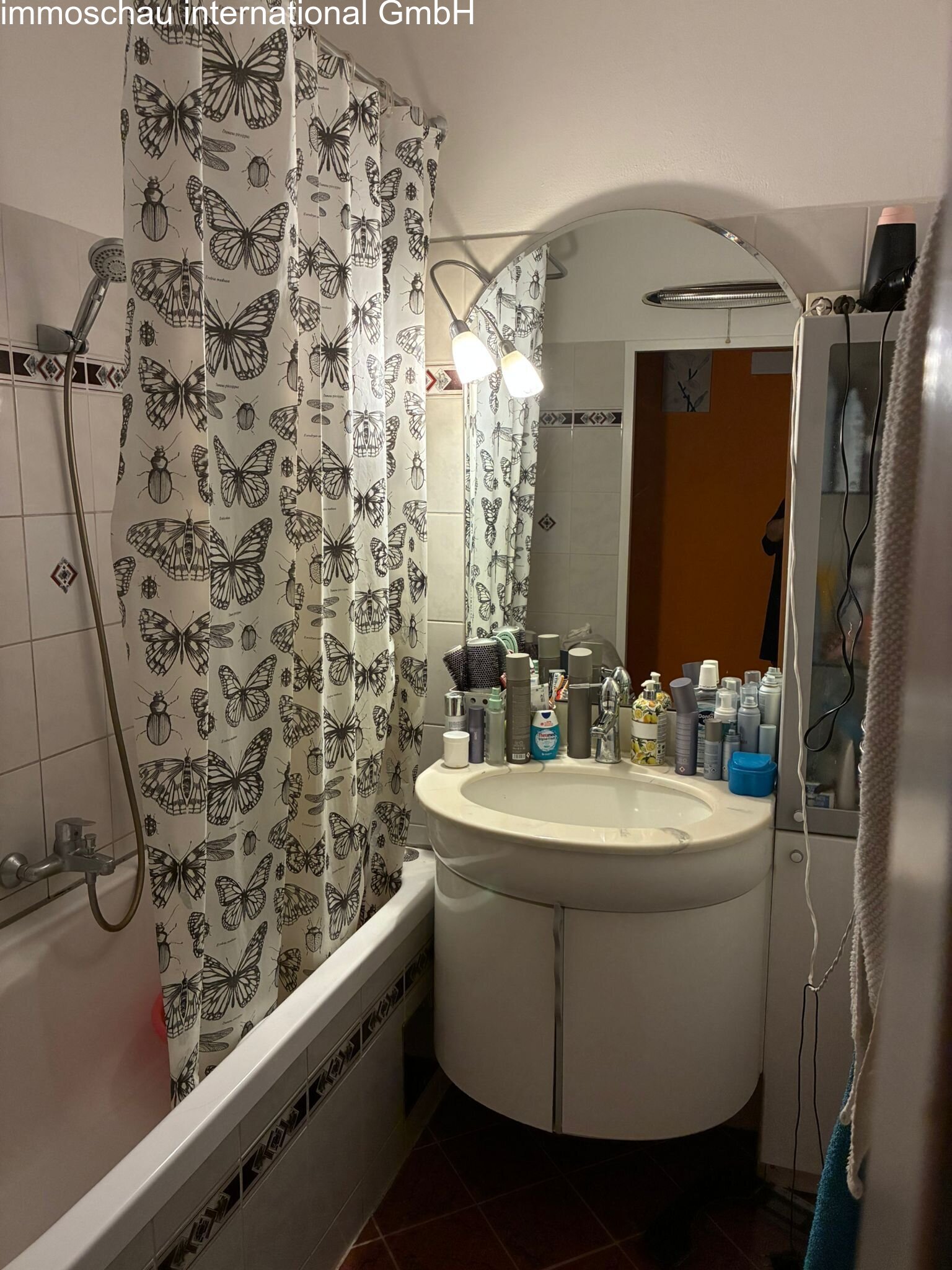 Bad mit Wanne
