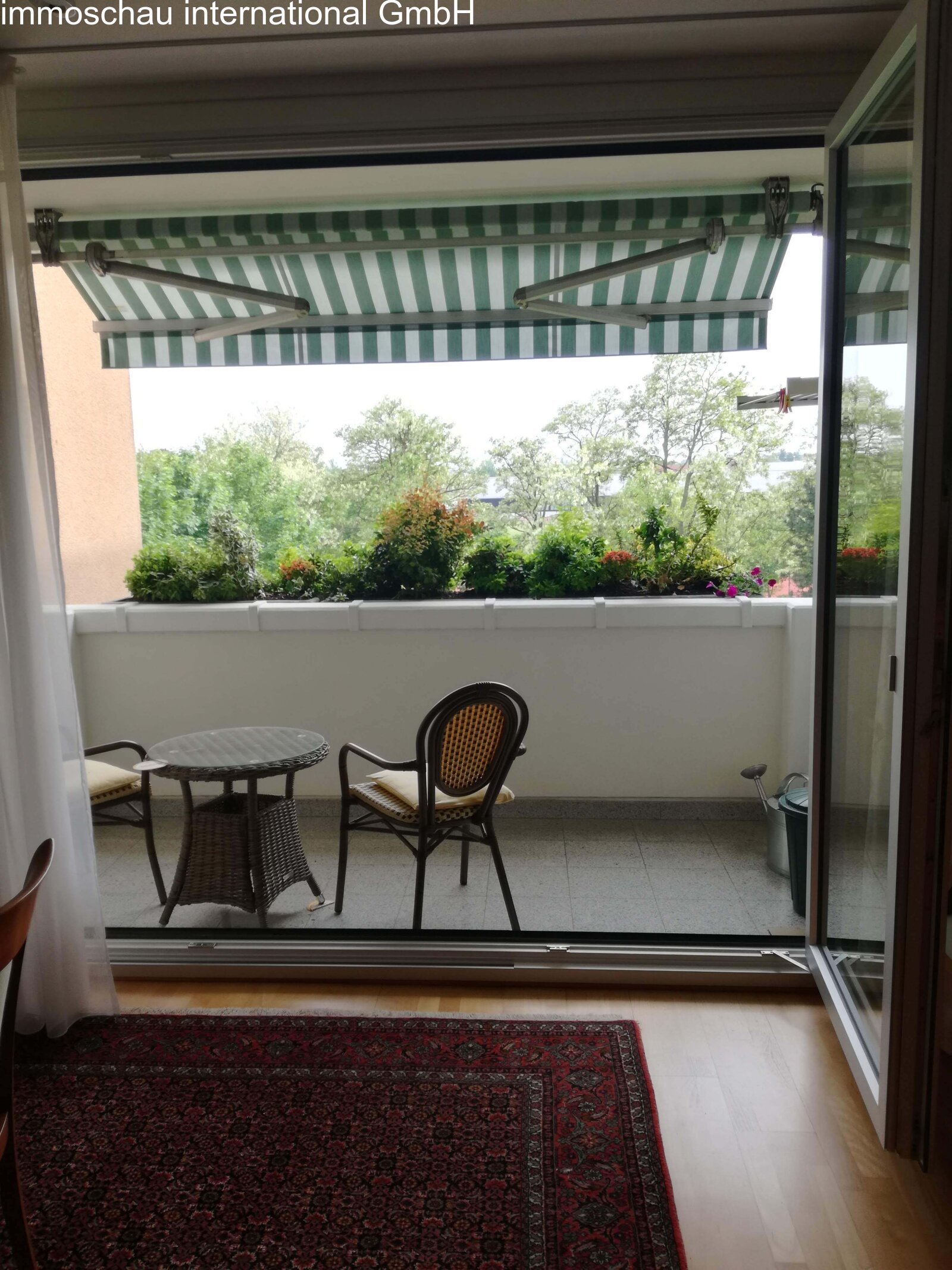 Balkon Front gesamt zum öffnen Balkon Front gesamt zum öffnen