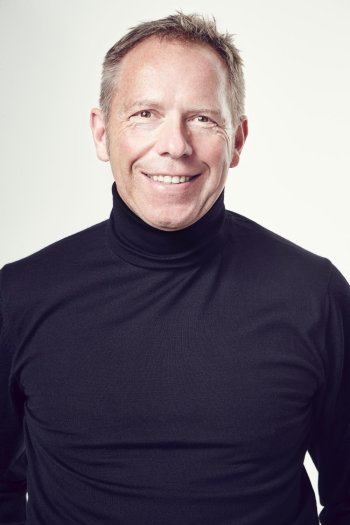 www.immoschau.com - Herr Ulrich Huber immoschau international GmbH - freier Mitarbeiter www.immoschau.com - Herr Ulrich Huber immoschau international GmbH - freier Mitarbeiter